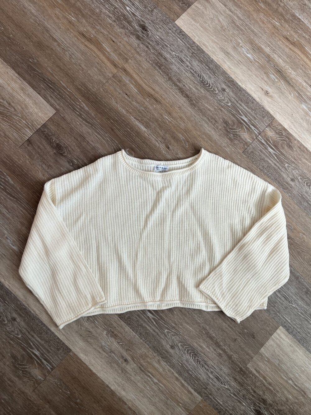 Cream/Off-White slouchy ribbed cropped sweater
